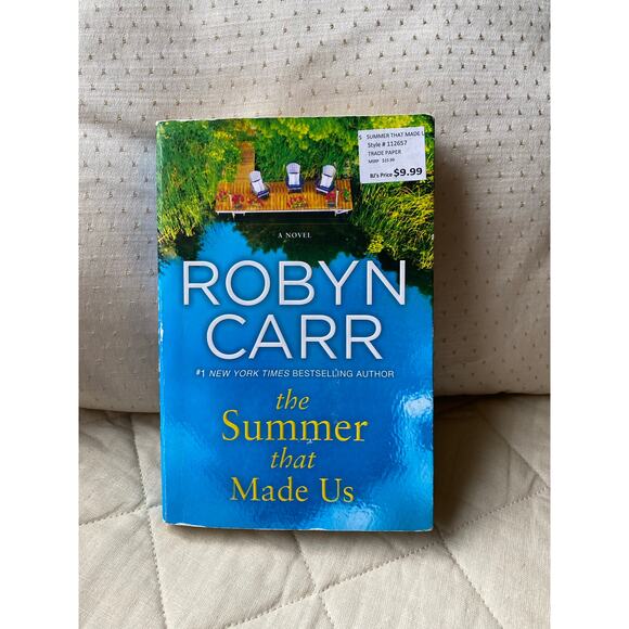 Book- “The Summer That Made Us” by Robyn Carr - Picture 1 of 4